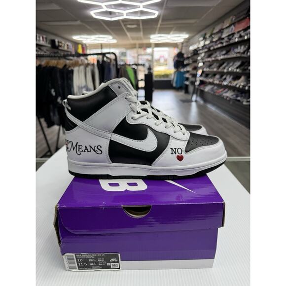 Nike Supreme x SB Dunk High By Any Means Stormtrooper DN3741-002 Size 10 main image 9